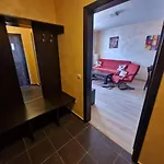 Royal Towers Thea Apartment, Modern Renovated Bathroom 아파트 반스코