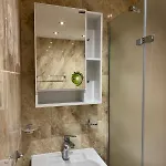 Royal Towers Thea Apartment, Modern Renovated Bathroom 아파트