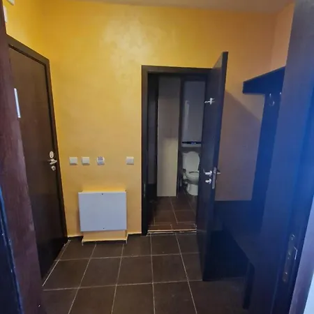 Royal Towers Thea Apartment, Modern Renovated Bathroom * Bansko