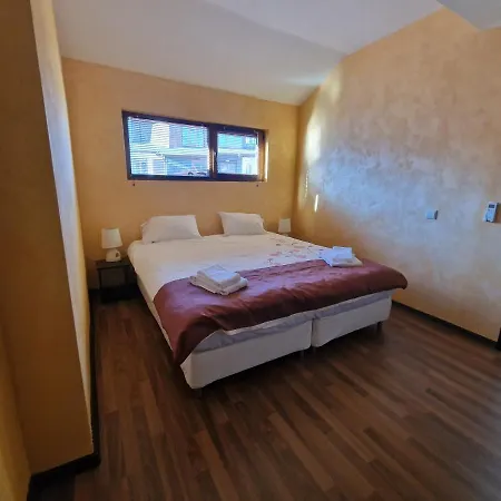 Royal Towers Thea Apartment, Modern Renovated Bathroom Daire Bansko