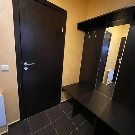 Apartament Royal Towers Thea Apartment, Modern Renovated Bathroom *