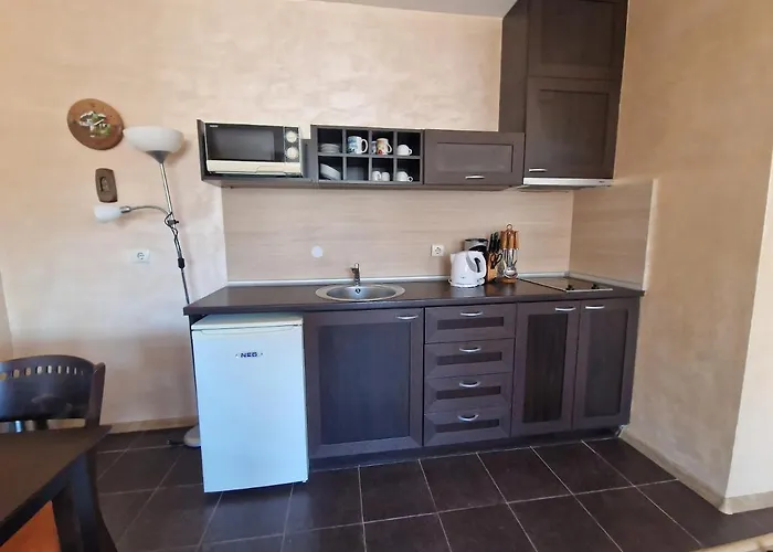 Royal Towers Thea Apartment, Modern Renovated Bathroom Apartment *