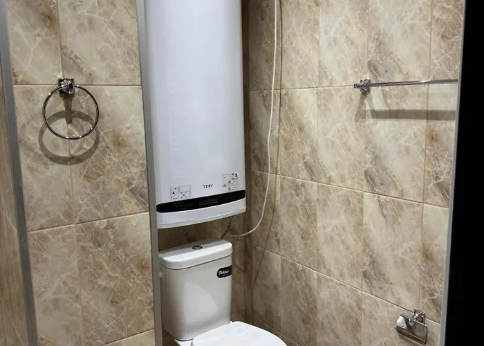 Apartamento Royal Towers Thea Apartment, Modern Renovated Bathroom